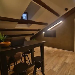 Apartment Moscova Attic Near Duomo, Milan